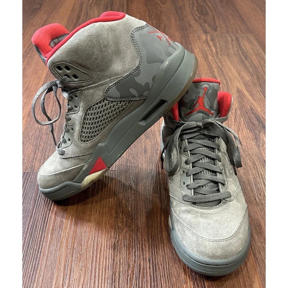 Nike Air Jordan 5 Retro Camo Size 9.5 Dark Stucco University Red 136027-051 Mens